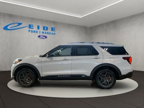 New 2026 Ford Explorer ST-Line AWD/4WD image 3