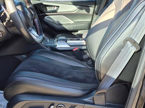 Used 2022 Acura MDX A-Spec AWD/4WD image 17
