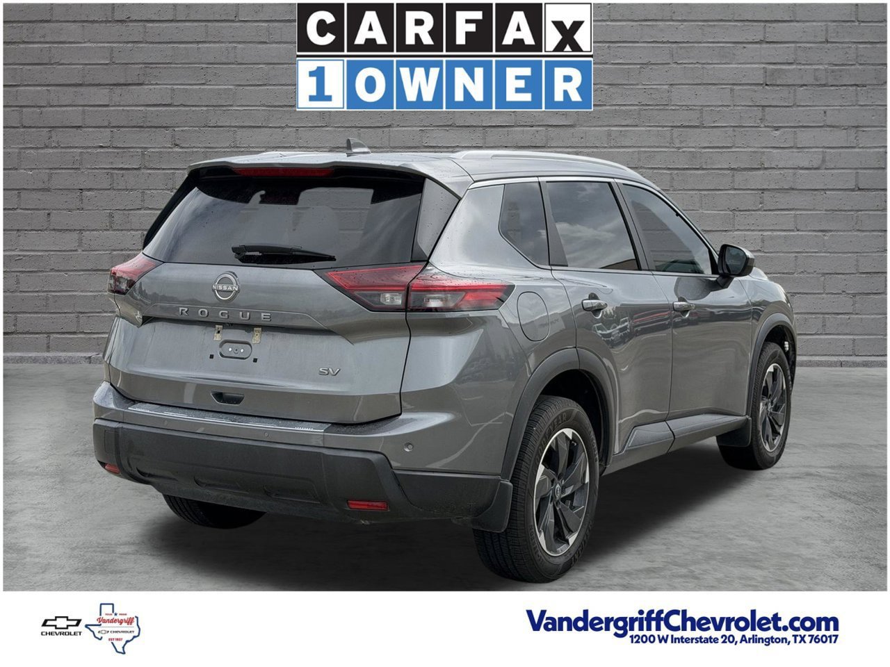 Used 2024 Nissan Rogue SV w/ SV Premium Package FWD image 4