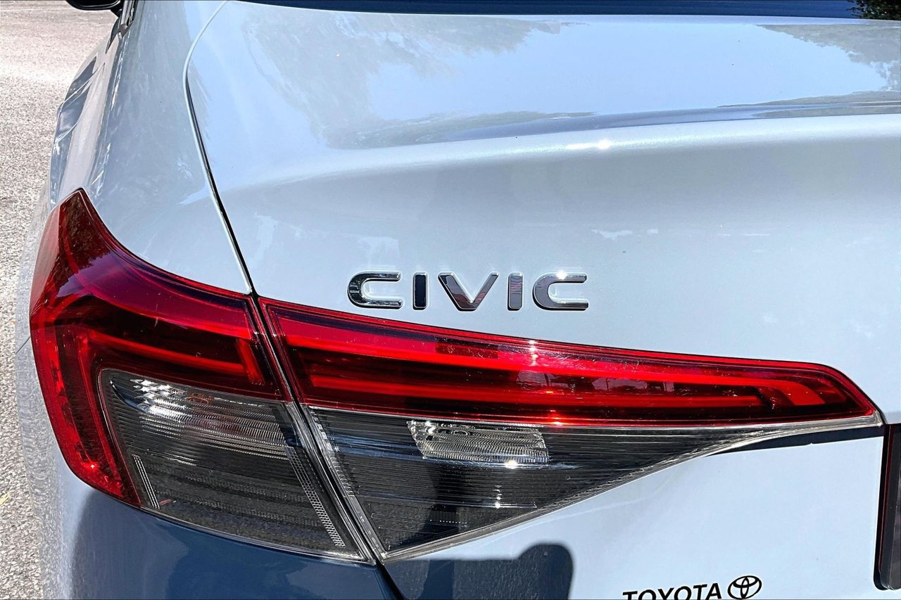 Used 2022 Honda Civic Touring image 26