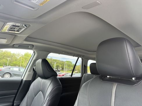 Used 2024 Toyota Grand Highlander AWD image 12
