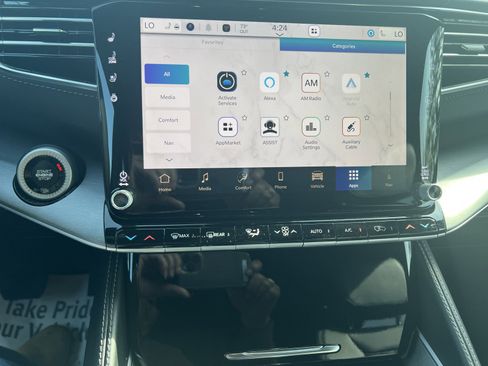 New 2026 Jeep Grand Wagoneer L Limited AWD/4WD image 21
