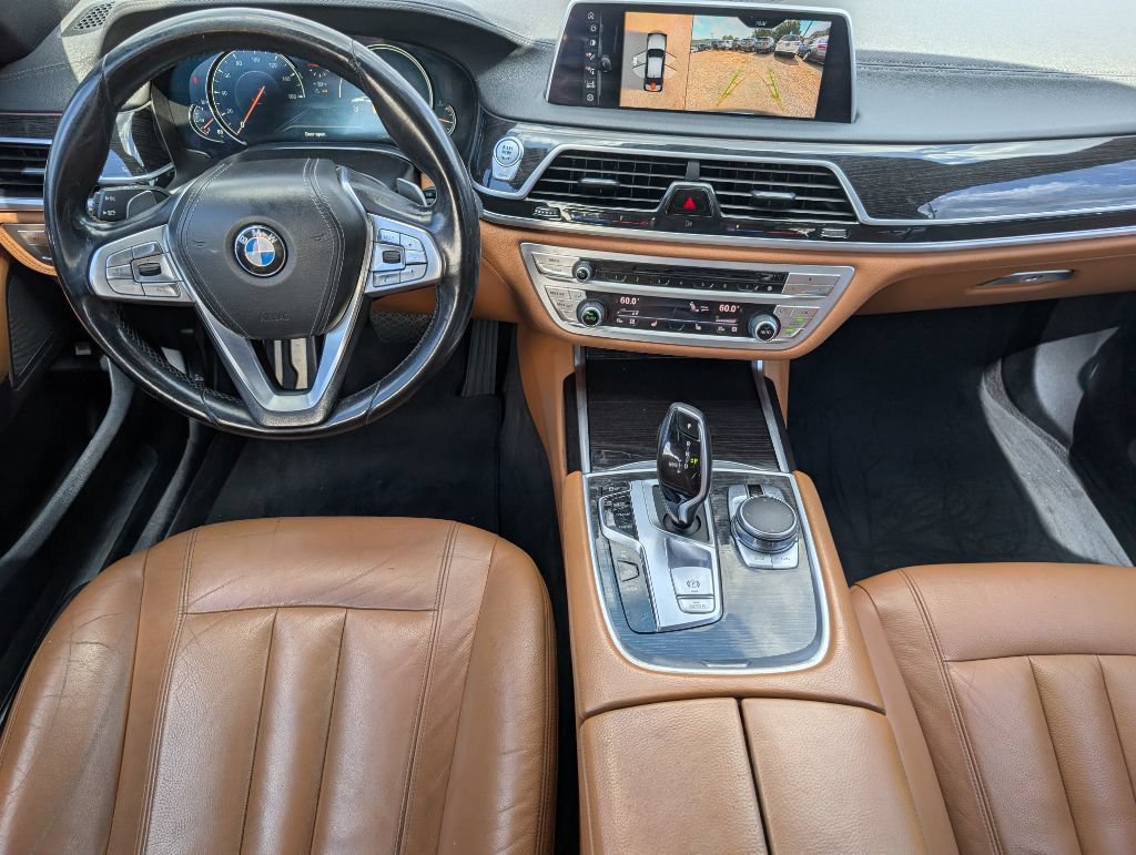 Used 2016 BMW 740i w/ M Sport Package RWD image 7