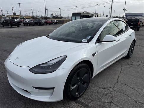 Used 2022 Tesla Model 3 Long Range image 3