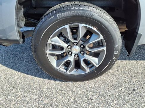 Used 2023 Chevrolet Silverado 1500 LT image 8