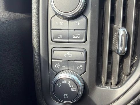 Used 2019 GMC Sierra 1500 4x4 Crew Cab image 18