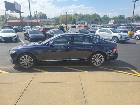 Used 2017 Volvo S90 T6 Inscription w/ Vision Package AWD/4WD image 4