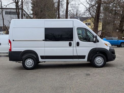 Used 2023 RAM ProMaster 2500 w/ Driver Convenience Group image 2