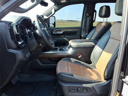 Certified 2024 Chevrolet Silverado 3500 High Country w/ High Country Premium Package image 20