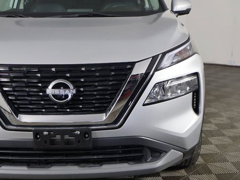 Used 2023 Nissan Rogue SV w/ SV Premium B Package image 14