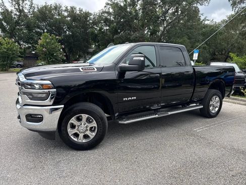 Used 2026 RAM 2500 Big Horn AWD/4WD image 4