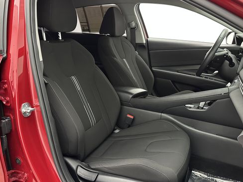 Used 2023 Hyundai Elantra SEL w/ Convenience Package image 34