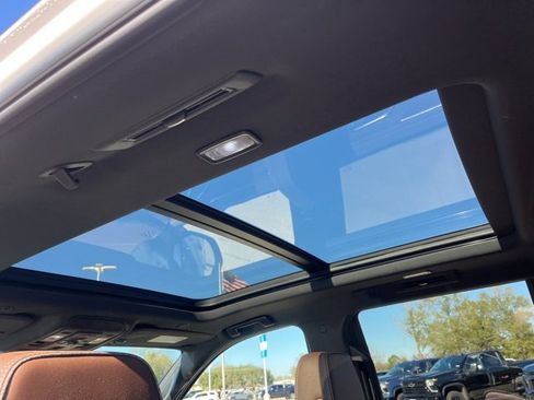 Used 2023 Chevrolet Tahoe High Country image 35