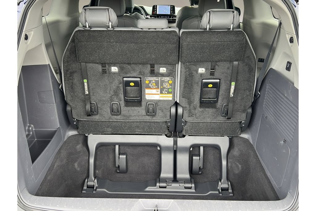 Certified 2024 Toyota Sienna XLE AWD/4WD image 18