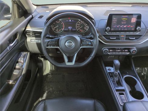 Certified 2020 Nissan Altima 2.0 Platinum image 14