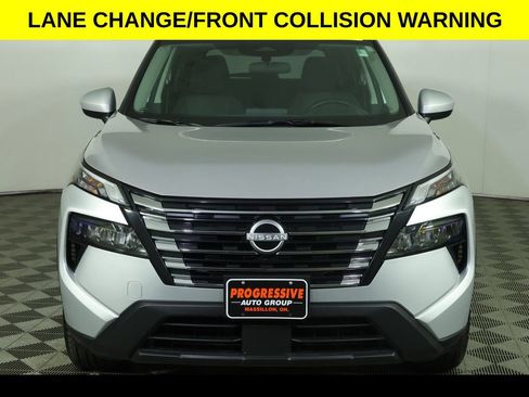 Used 2025 Nissan Rogue SV AWD/4WD image 7