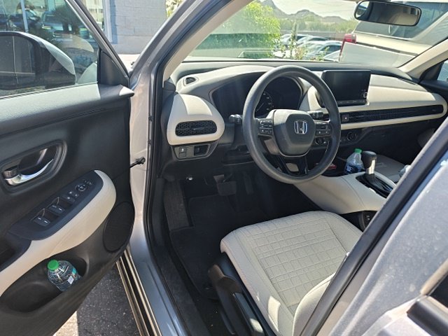 Used 2024 Honda HR-V LX image 3