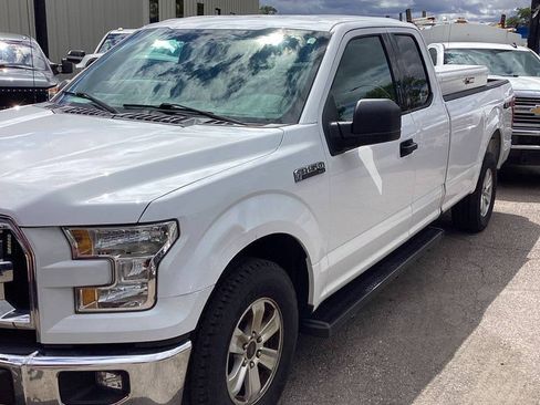 Used 2017 Ford F150 XLT w/ Trailer Tow Package AWD/4WD image 5
