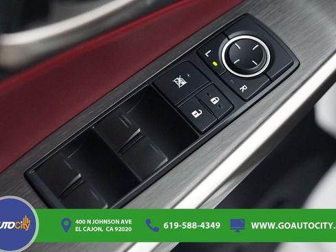 Used 2019 Lexus IS 300 F Sport w/ F Sport Package RWD image 19