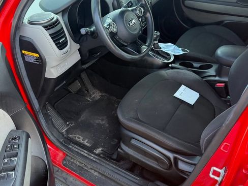 Used 2019 Kia Soul w/ Option Group 020 FWD image 6