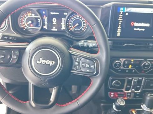 Used 2024 Jeep Wrangler Unlimited Rubicon w/ Technology Group AWD/4WD image 15