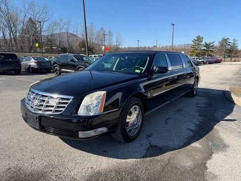 Used 2011 Cadillac DTS Limousine image 7