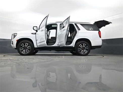 Used 2023 GMC Yukon AT4 w/ Max Trailering Package image 35