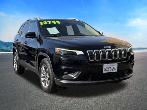 Certified 2019 Jeep Cherokee Latitude Plus FWD image 2