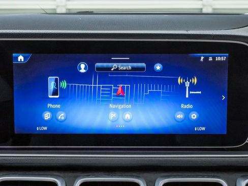 Used 2024 Mercedes-Benz GLS 450 4MATIC image 19
