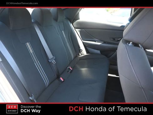 Used 2025 Hyundai Elantra Sport FWD image 20