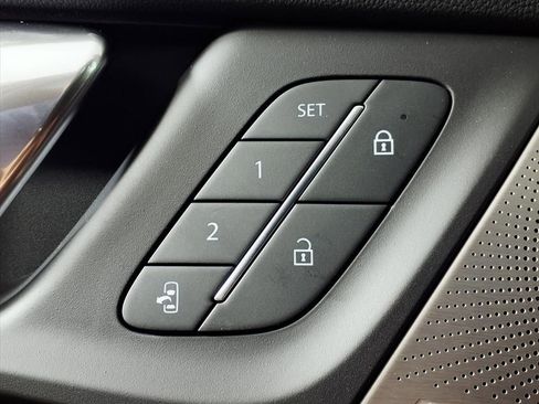 New 2026 Buick Enclave Avenir w/ Super Cruise Package image 18