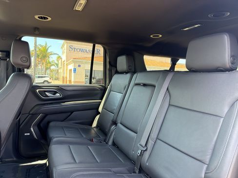 Used 2024 Chevrolet Suburban LT AWD/4WD image 8