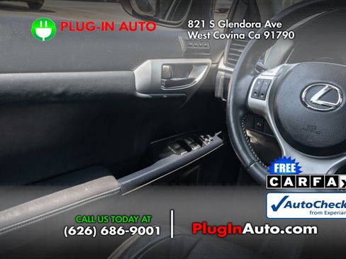 Used 2013 Lexus CT 200h w/ Leather Pkg FWD image 16