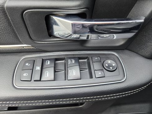 Used 2018 RAM 1500 Sport image 12