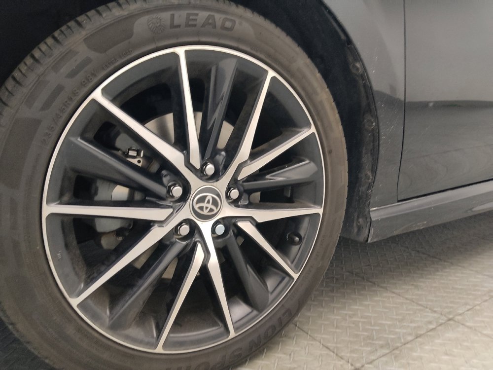 Used 2023 Toyota Camry SE FWD image 31