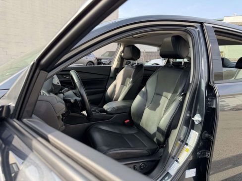 Used 2023 Honda Accord Touring image 18