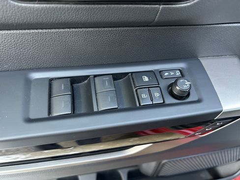 Used 2024 Toyota Tundra Limited image 17