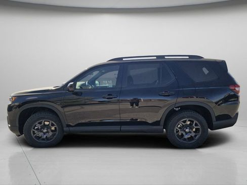 New 2026 Honda Pilot TrailSport image 8