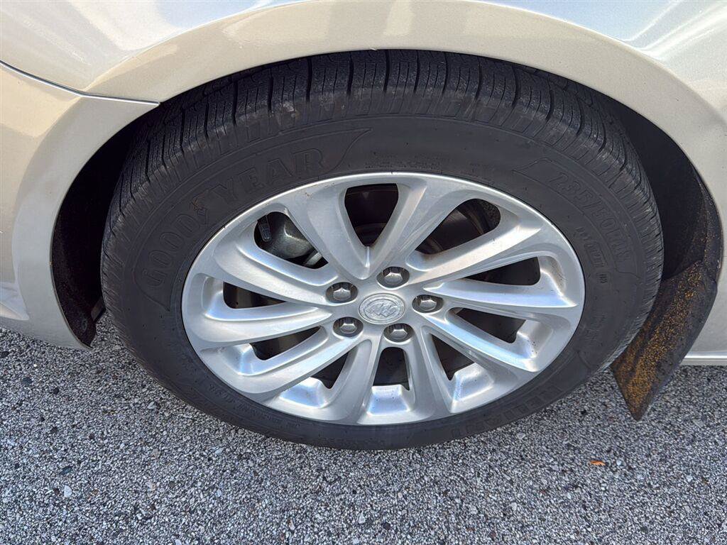 Used 2015 Buick LaCrosse Leather w/ Experience Buick Package FWD image 17