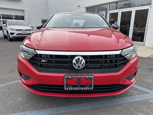 Certified 2020 Volkswagen Jetta R-Line image 2