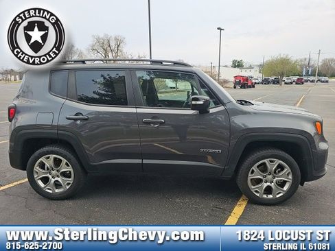 Used 2022 Jeep Renegade Limited image 4