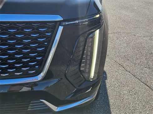 Used 2026 Cadillac Escalade Luxury w/ Touring Package image 10