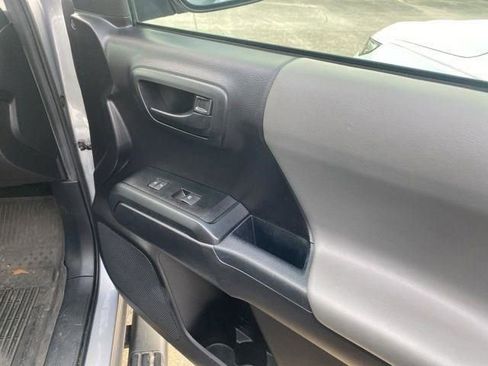 Used 2021 Toyota Tacoma SR image 43