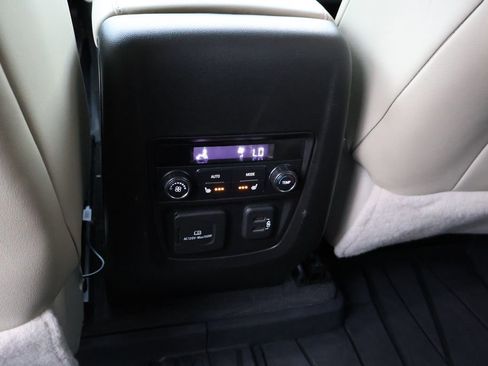 Used 2019 Buick Enclave Premium w/ Trailering Package, 5000 lbs. FWD image 15