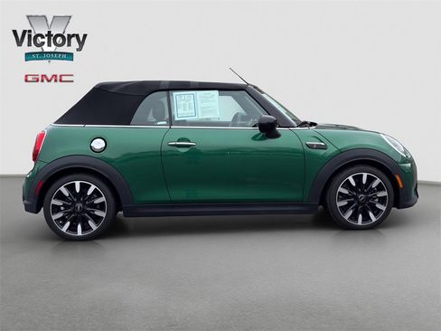 Used 2022 MINI Cooper S image 16