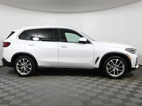 Certified 2023 BMW X5 xDrive40i w/ Parking Assistance Package image 8