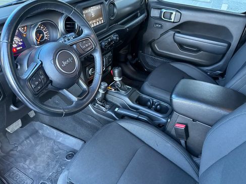 Used 2022 Jeep Wrangler Willys image 10
