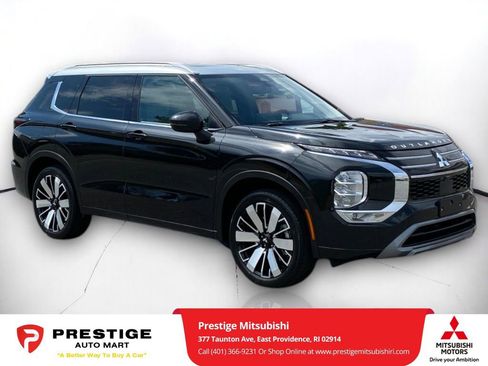 New 2025 Mitsubishi Outlander SEL image 1