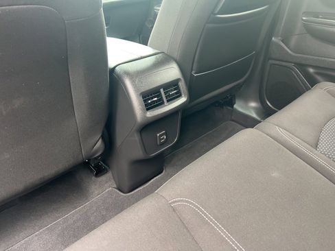 Used 2023 GMC Terrain SLE w/ Driver Convenience Package image 26