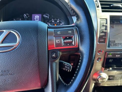 Used 2015 Lexus GX 460 image 13